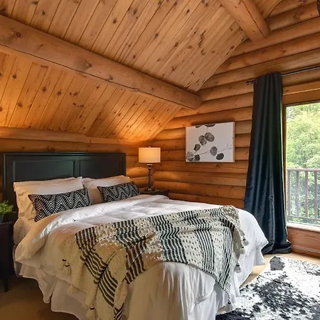 Log Cabin With Hot Tub And View La Minerve Exterior photo
